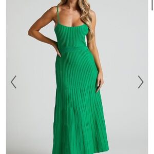 Showpo Vibrant Green Maxi Dress NWT